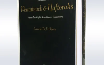 The Pentateuch and Haftorahs: Hebrew Text, English Translation and Commentary